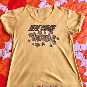 Vintage 70s iron on T-Shirt - Here Comes Trouble